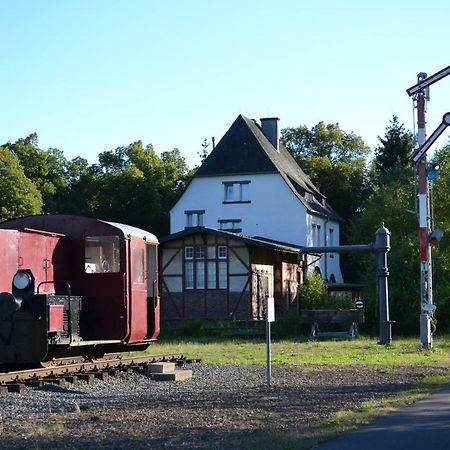 "Alter Bahnhof" Schalkenmehren Apartment Екстериор снимка
